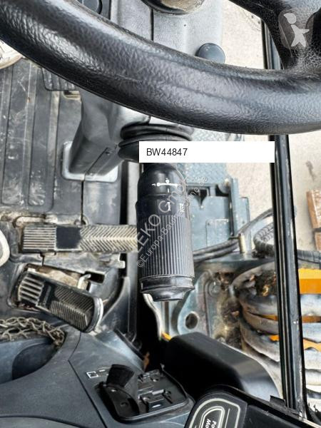 جرافة Hyundai Robex 55W-9A