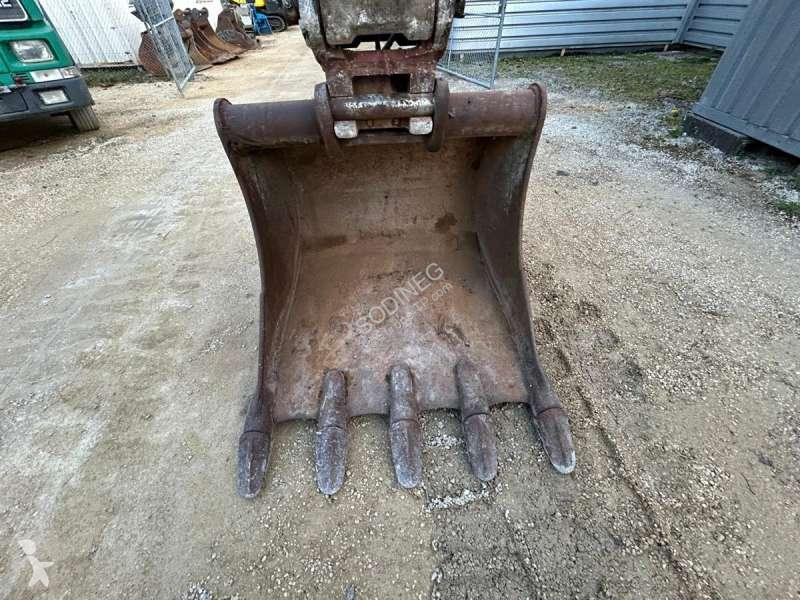 Skovl Takeuchi