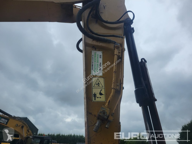Excavator Caterpillar