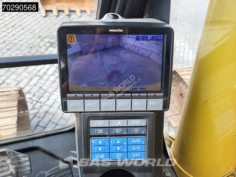 Excavator Komatsu PC240 LC-10