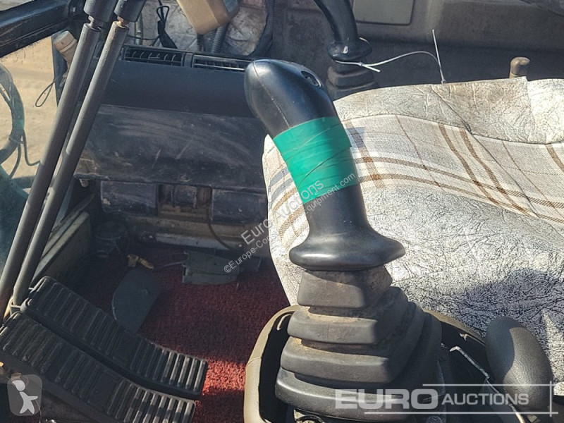 Escavadora Kobelco -C