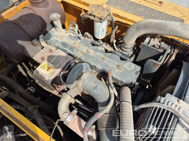 Escavatore Komatsu PC210-8M0