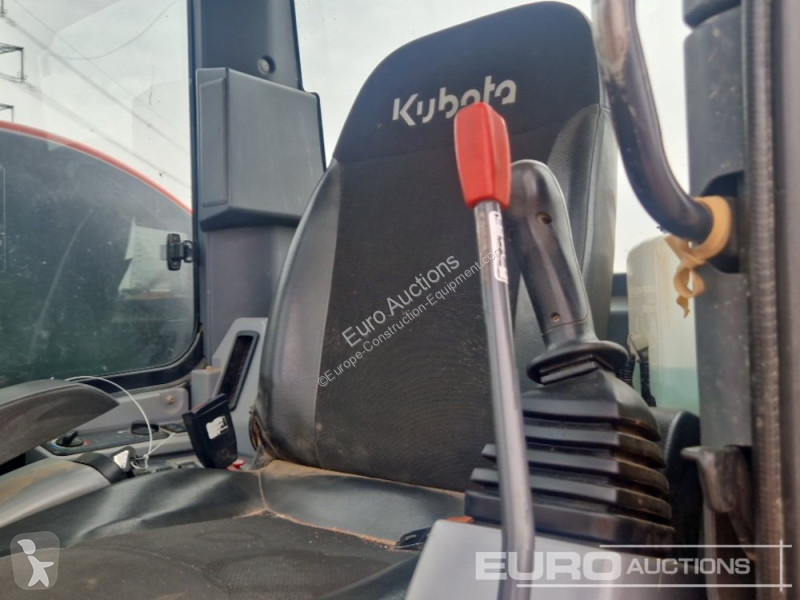Escavadora Kubota U48-4