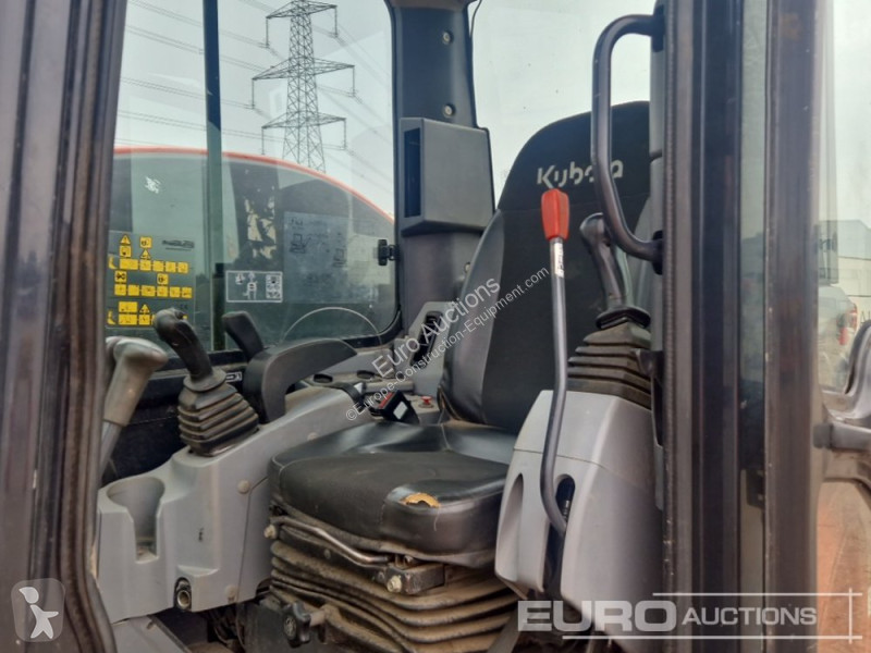 Escavadora Kubota U48-4