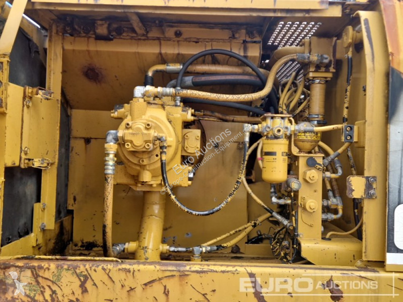 Excavator Caterpillar 320