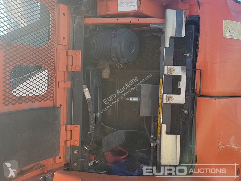 Escavadora Hitachi B-5A
