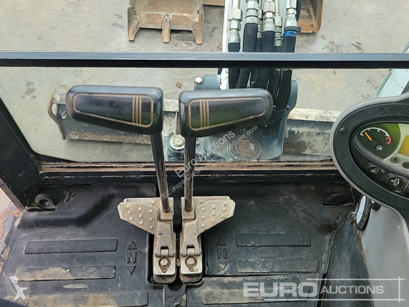Lopatový nakládač Bobcat E27Z