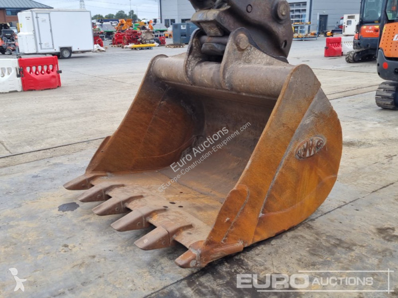 Escavadora Case CX370D