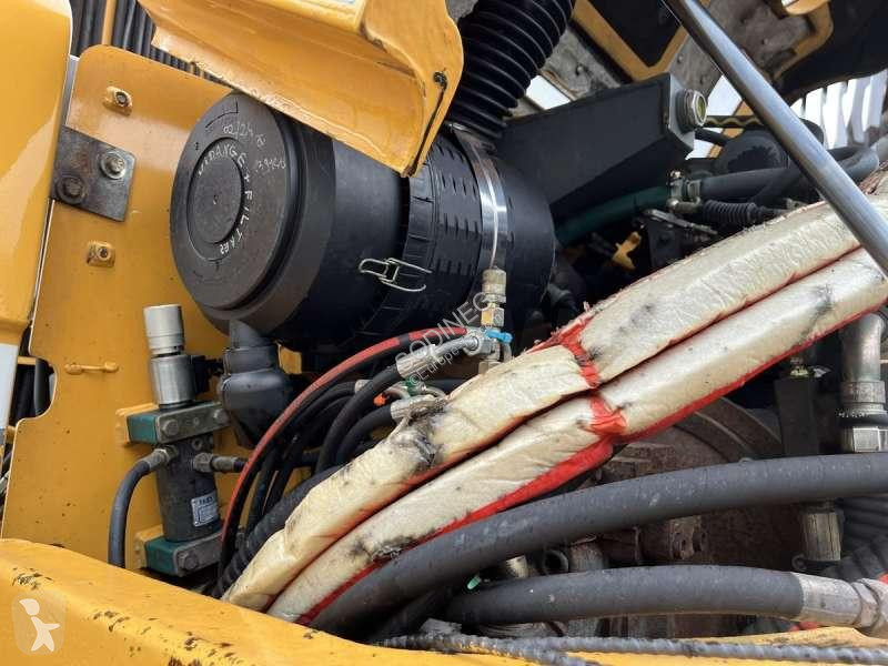 Lopatový nakládač Liebherr LITRONIC