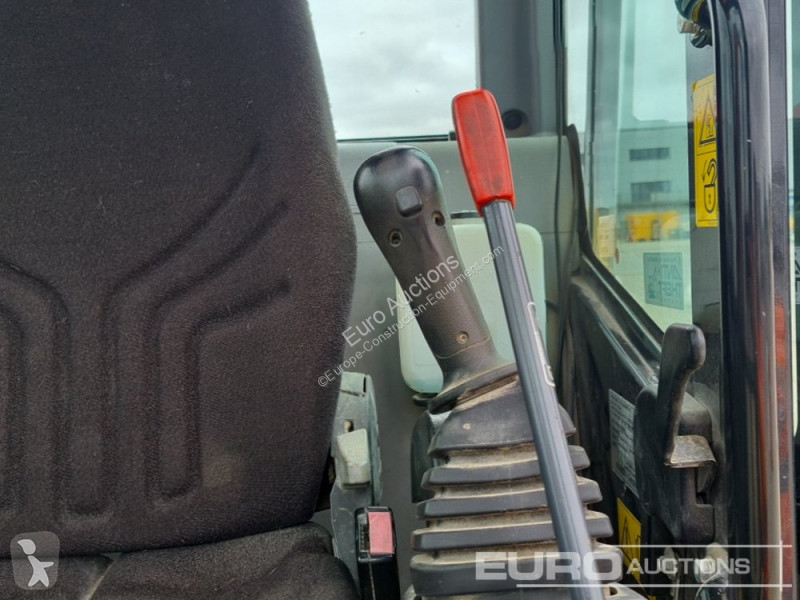 Escavadora Kubota KX080-4A2