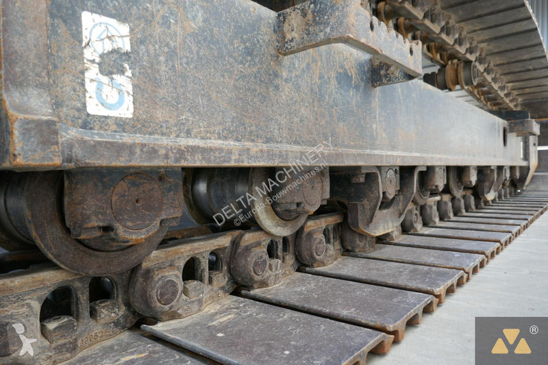 Escavatore Hitachi -6