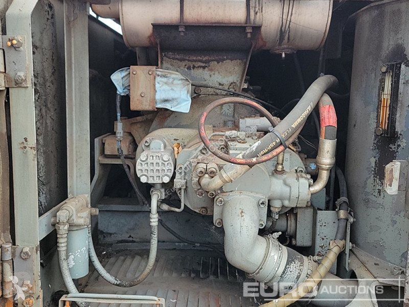 جرافة Hitachi 0-2