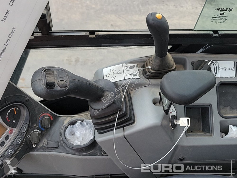 جرافة Bobcat E27Z