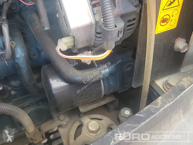 Lopatový nakládač Kubota U48-4