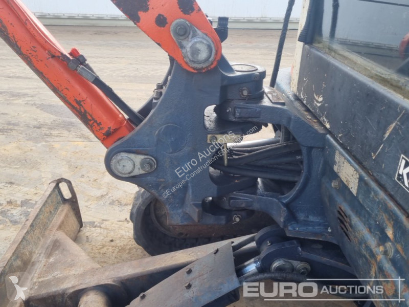 Lopatový nakládač Kubota KX71-3