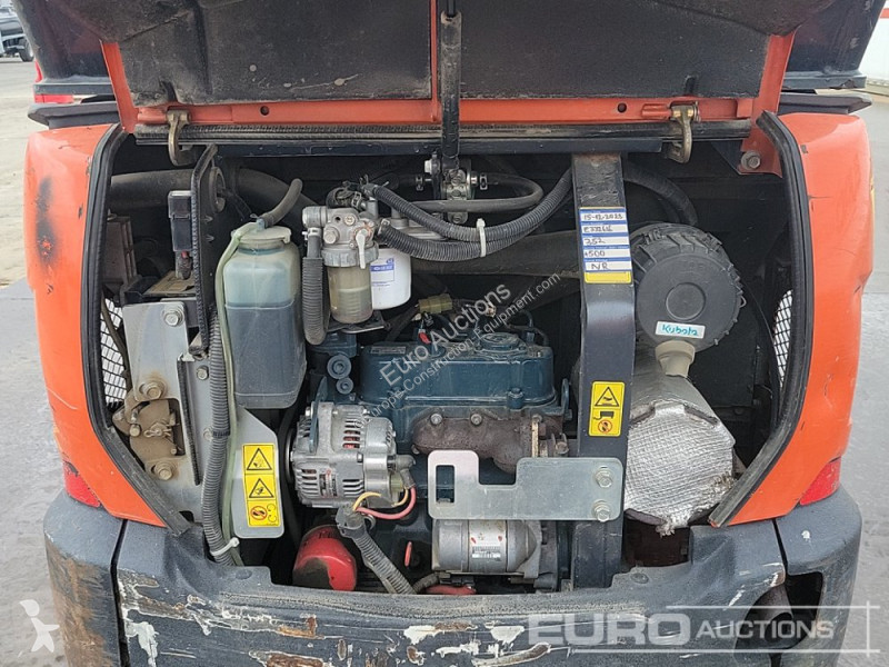 Lopatový nakládač Kubota KX015-4