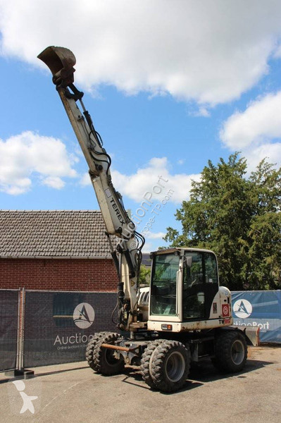 Excavator Terex
