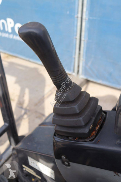 Escavatore Hitachi ZX17U