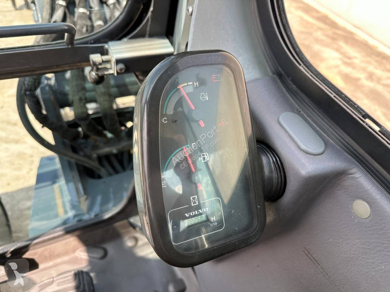 Lopatový nakládač Volvo D