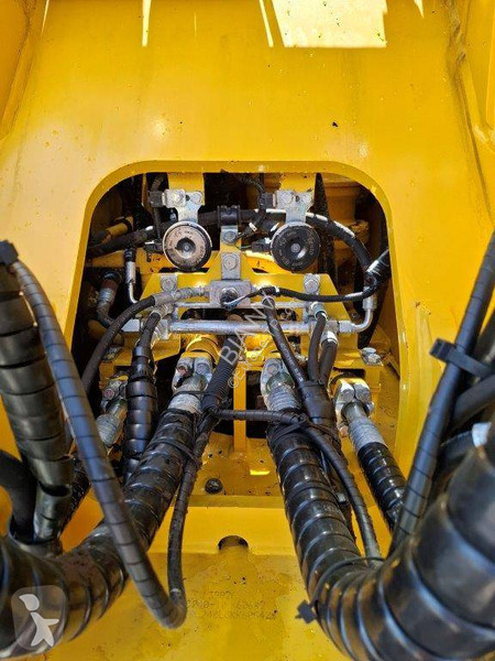 Escavadora Komatsu