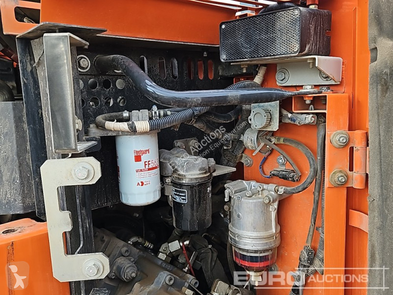 Escavatore Hitachi B-6