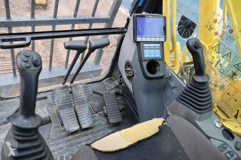 جرافة Komatsu PC290LCD-10