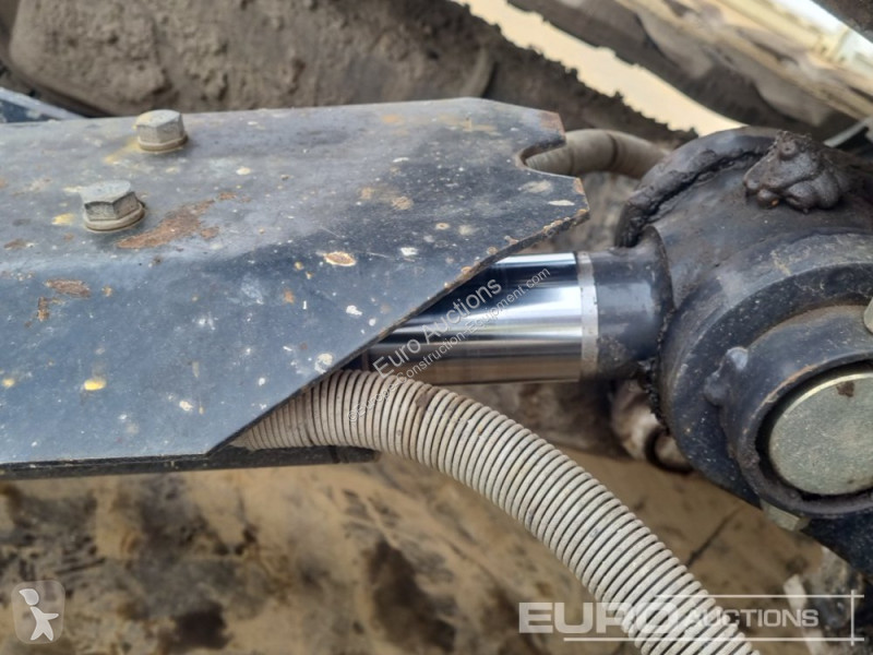Lopatový nakládač Kubota U48-4