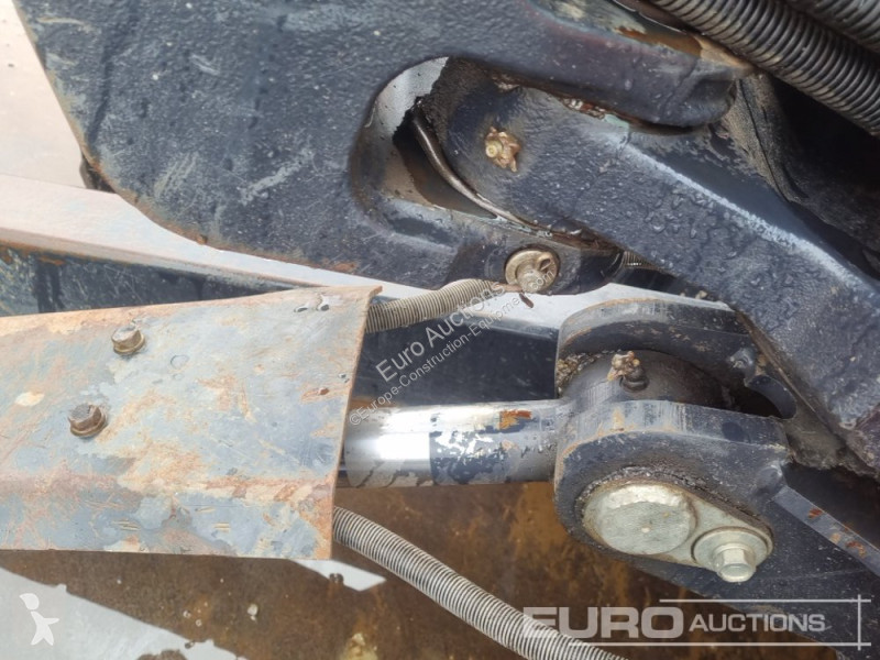 Lopatový nakládač Kubota KX027-4