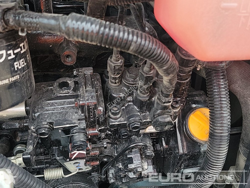 Lopatový nakládač Yanmar SV26