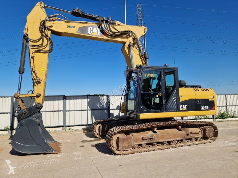 Lopatový nakládač Caterpillar L * 2011r. * 11...