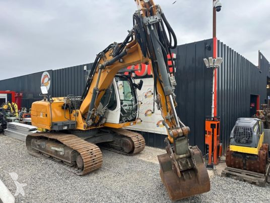 Rýpadlo Liebherr r313 litronic à 28 900 € ht