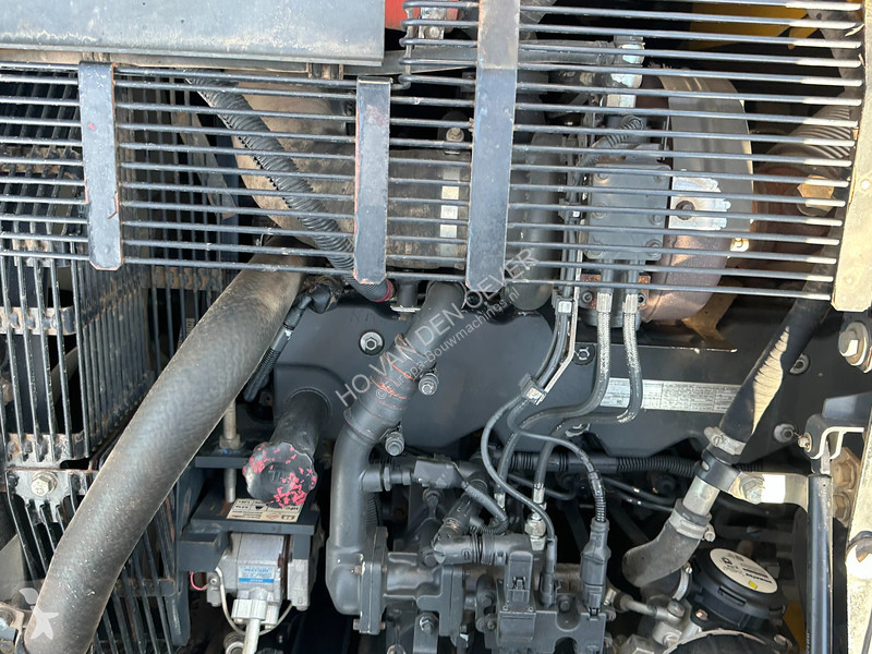 جرافة Komatsu 10