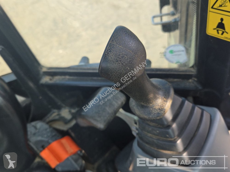 Pelle Yanmar VIO27LW-6