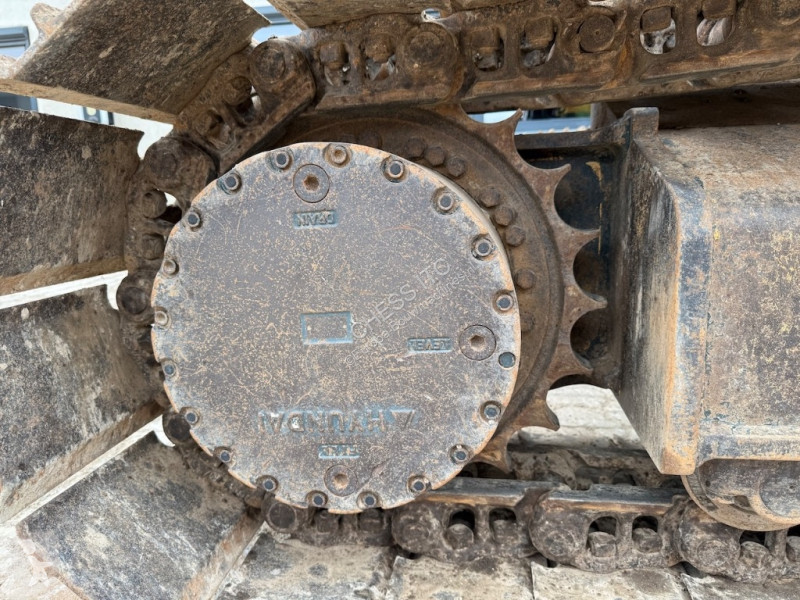 جرافة Hyundai HX 220 L - L - HX 220