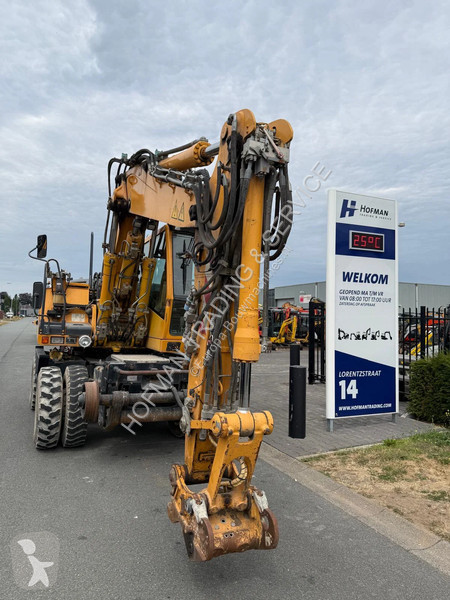 جرافة Liebherr ZW