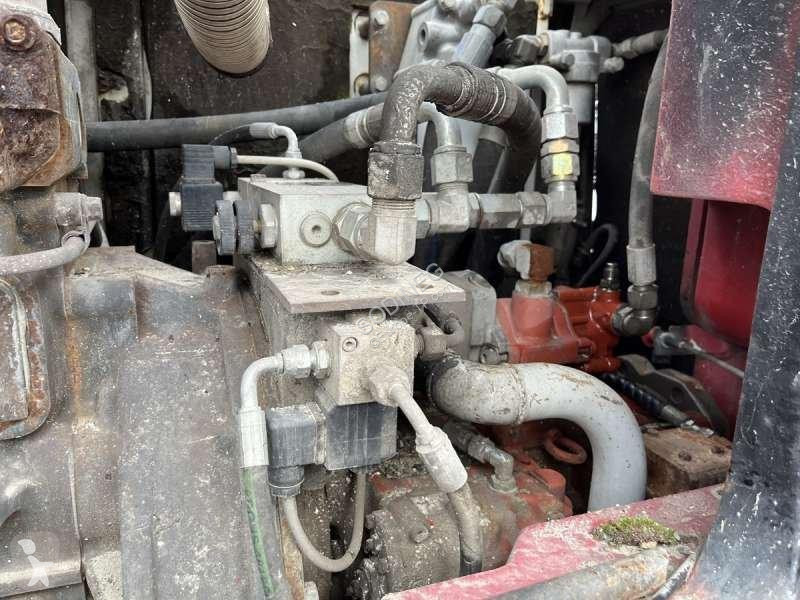 جرافة Takeuchi
