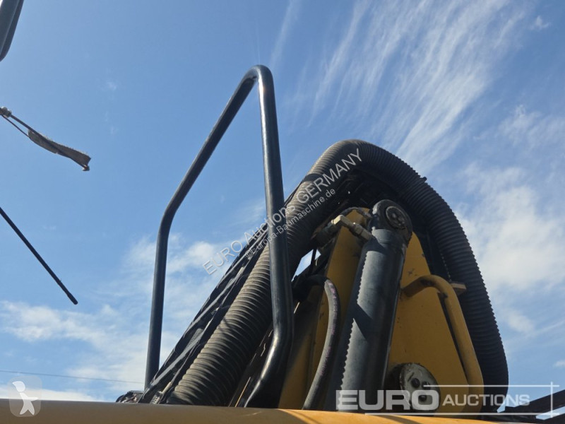 Graafmachine Caterpillar MH3024