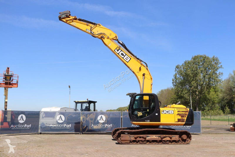 Rýpadlo JCB T4i