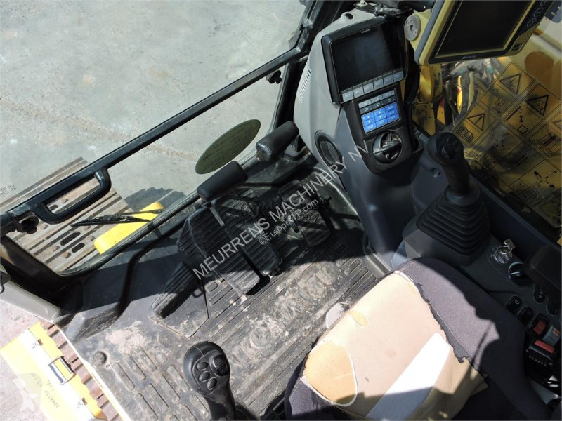 Rýpadlo Komatsu HB215 + GPS