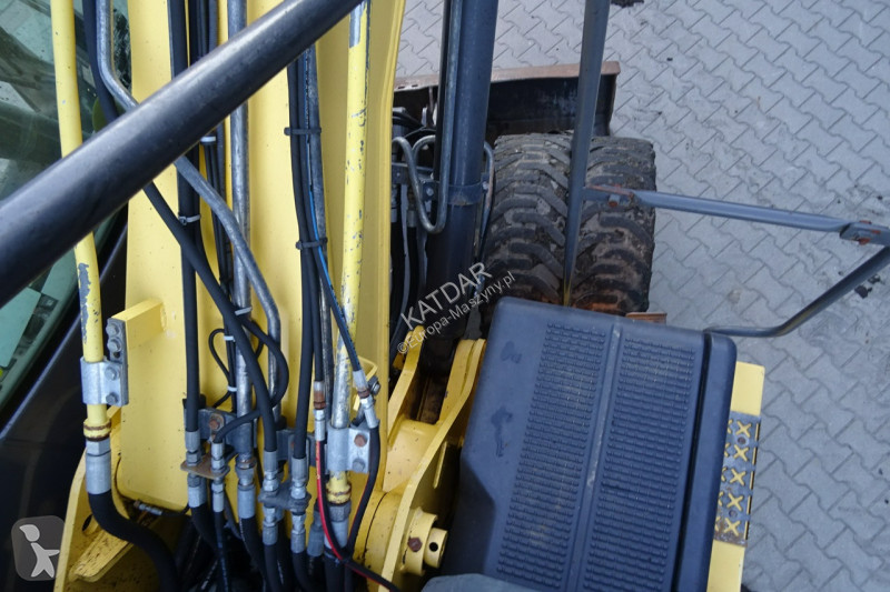 Lopatový nakládač New Holland WE150B Pro