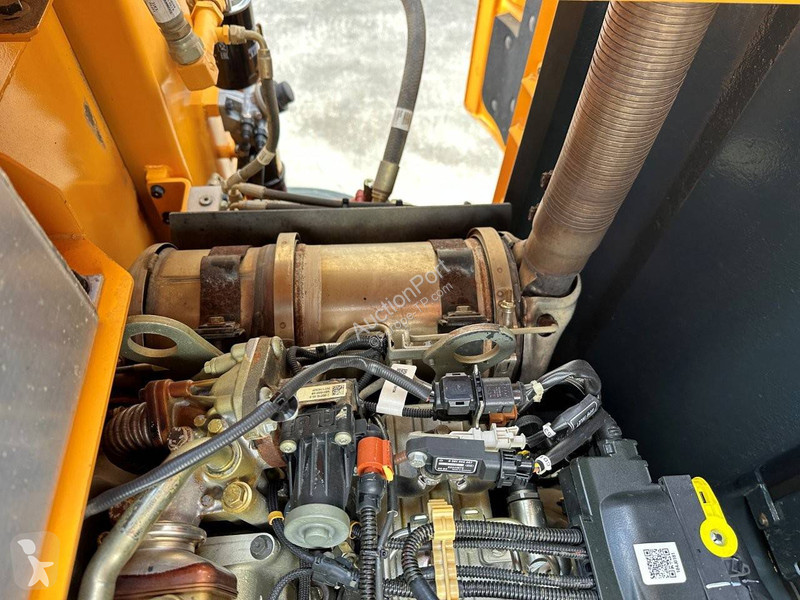 جرافة Hyundai HX130 LCR