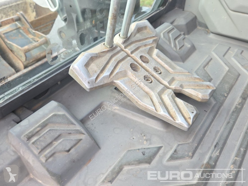 Багер Volvo ECR50F