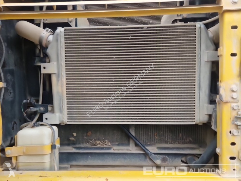 Lopatový nakládač Komatsu NLC-11