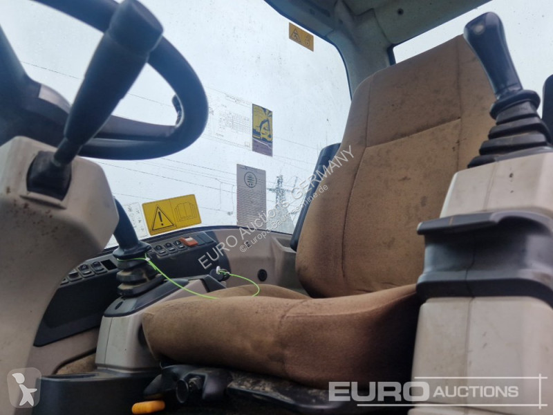 Excavator New Holland