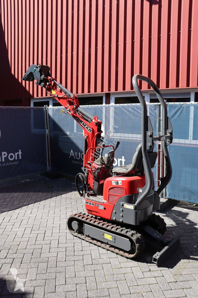 جرافة Yanmar SV08-1A(S)