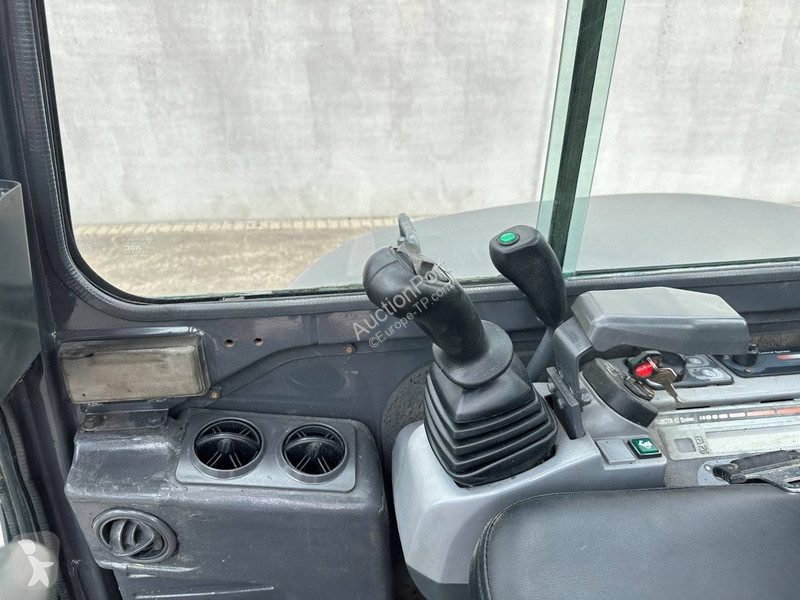 Excavadora Kubota SZ