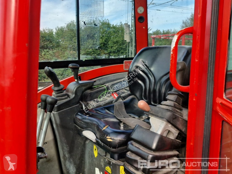 Багер Volvo ECR25D