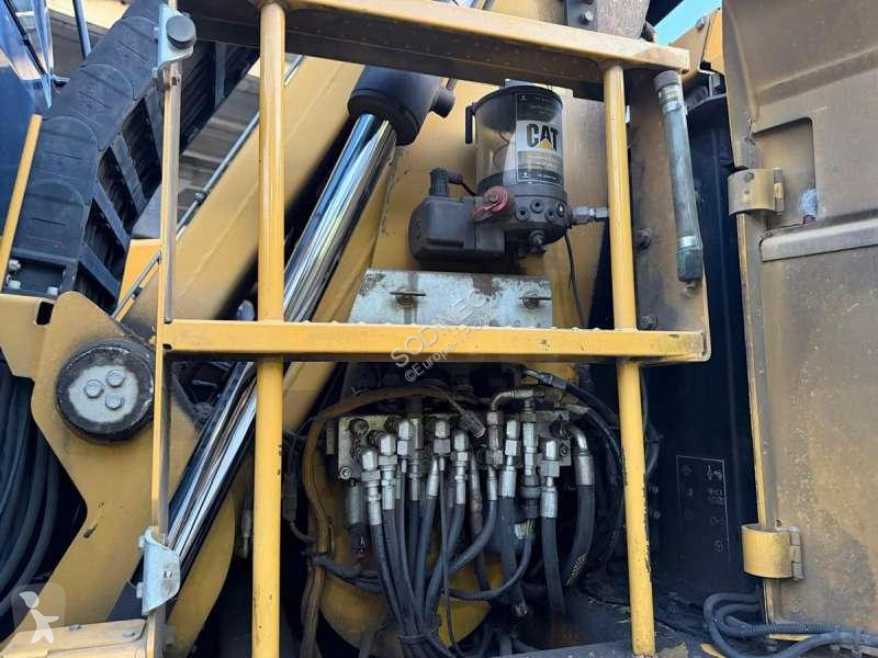 Skovel Caterpillar DMH