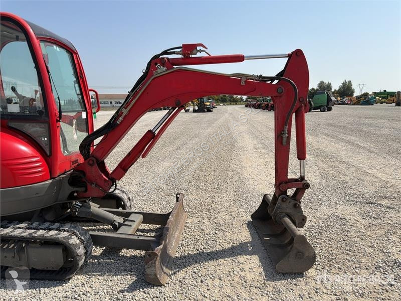 Екскаватор JCB