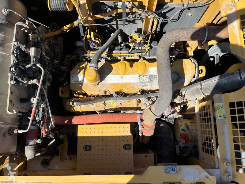 Graafmachine Caterpillar F UHD - 24 meter INCL...